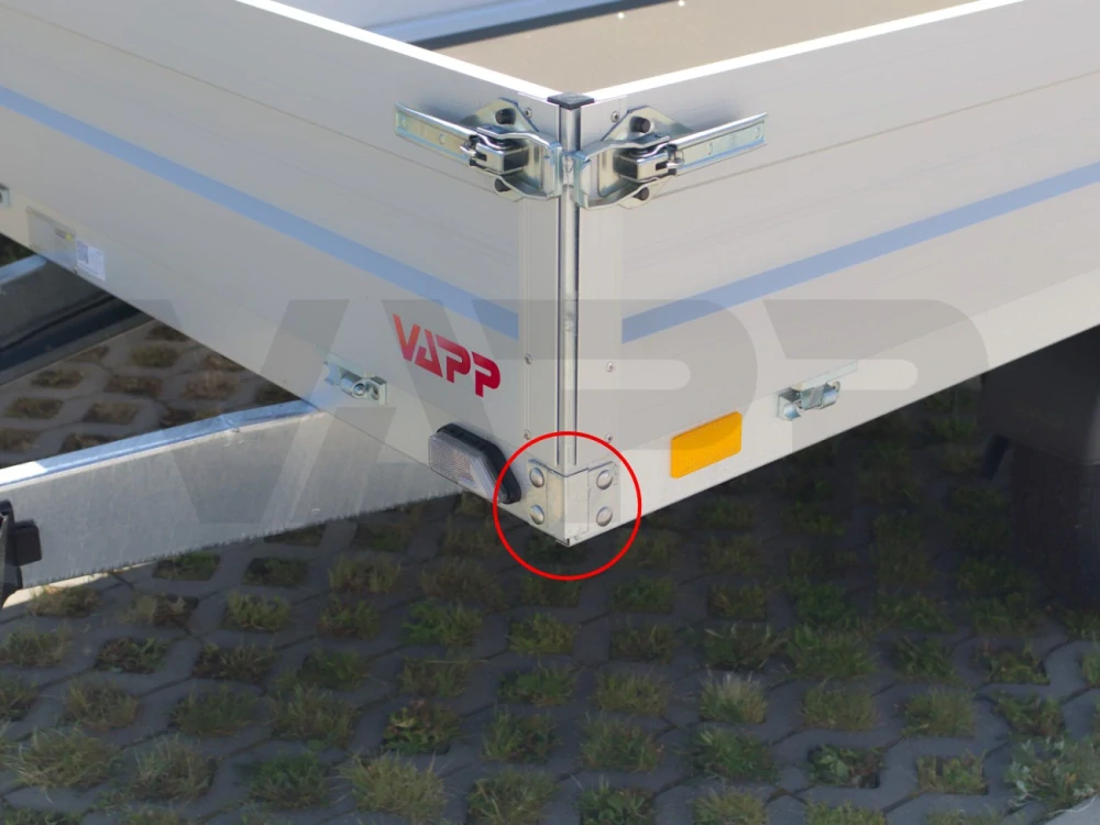 Držák rohového sloupku 25x25mm na přívěs AGADOS VZ 22 EXPRESS, VZ 32 EXPRESS