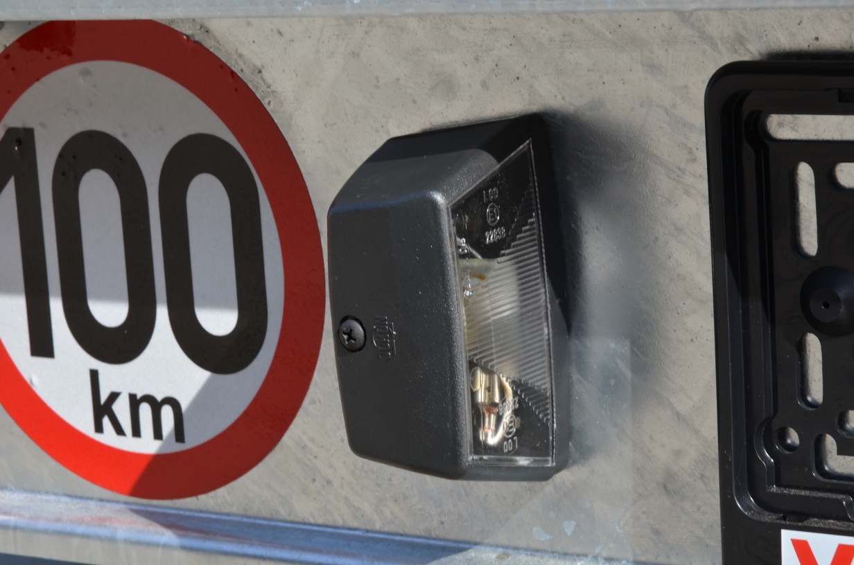 Osvětlení SPZ (registrační značky) Jokon K415, černé 