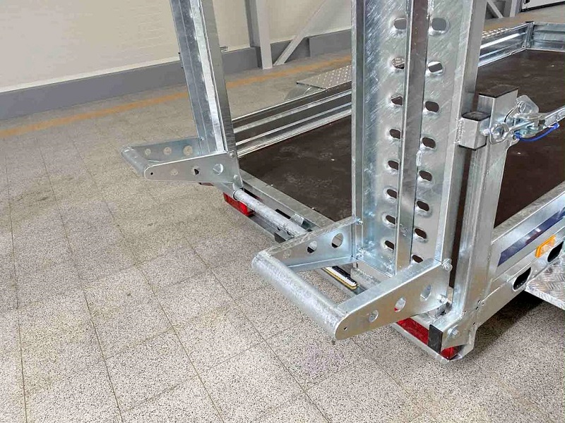 Wiola B3540 3500 kg přepravník stavebních strojů