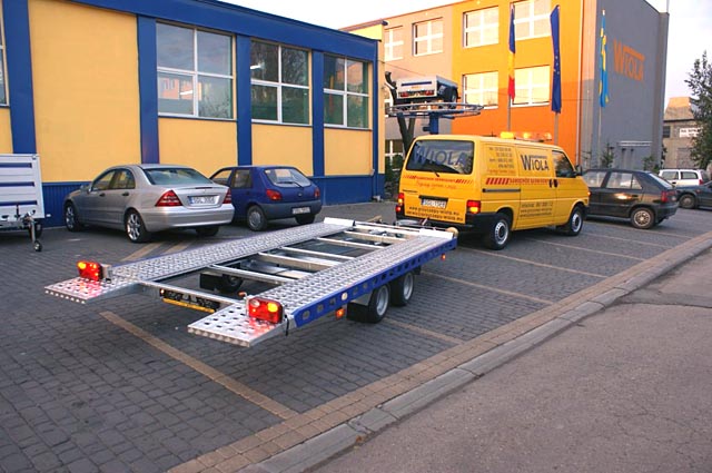Wiola L25G45P 400x204 2500 kg hydraulicky sklopný